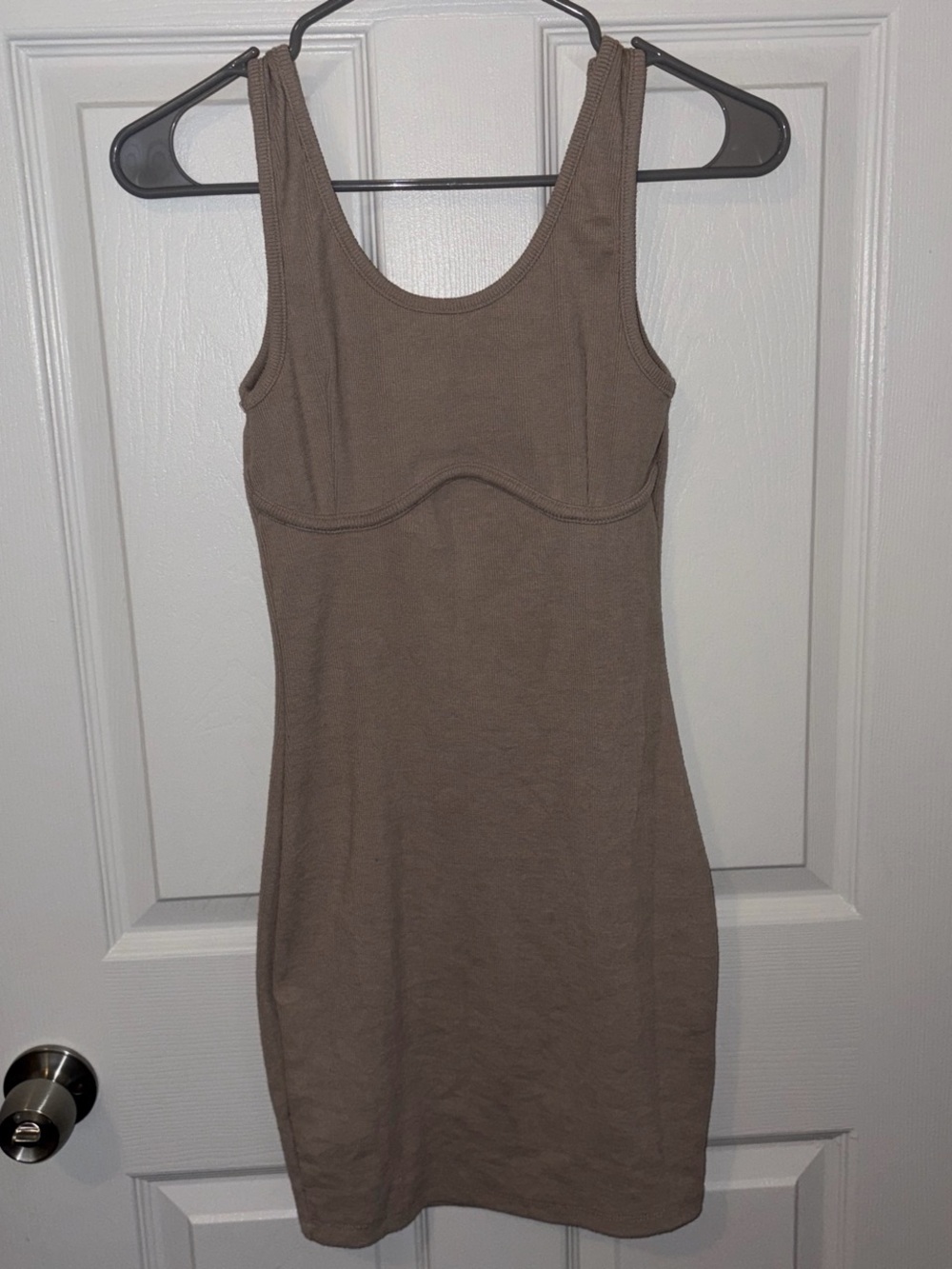 Signature 8 Classic Sleeveless Bodycon Dress in Taupe